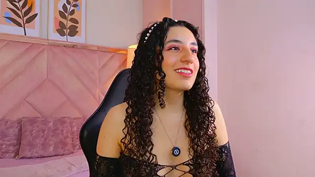 DemiJones  online show from June 19, 4:39 am