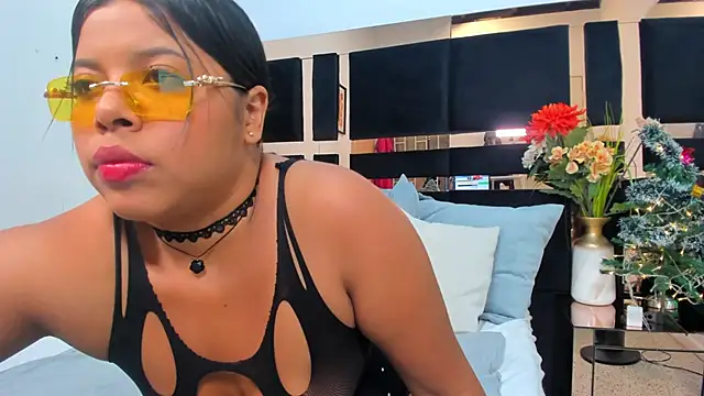 merielenbloom online show from November 27, 4:14 am