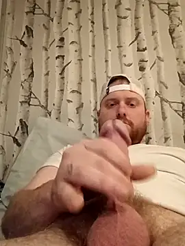 Snapshot of Slimdick4you12 chatting on November 6, 3:51 am Slimdick4you12 online show from November 6, 3:51 am