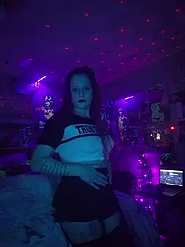 Snapshot of GemmaJustice1127 chatting on January 18, 8:29 am GemmaJustice1127 online show from January 18, 8:29 am