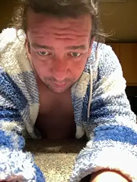 miguel910921 online show from February 7, 12:36 am