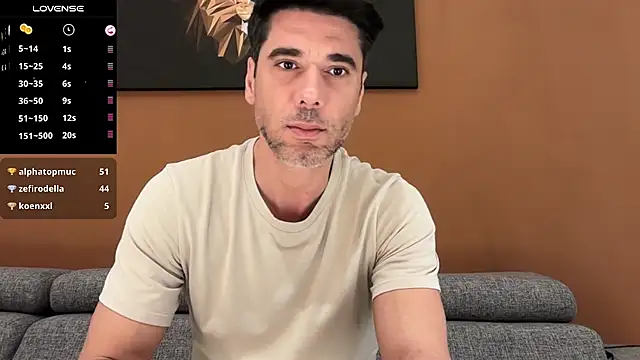 Snapshot of marcoo_x chatting on November 10, 2:27 pm marcoo x online show from November 10, 2:27 pm