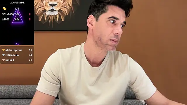 Snapshot of marcoo_x chatting on November 15, 2:31 am marcoo x online show from November 15, 2:31 am