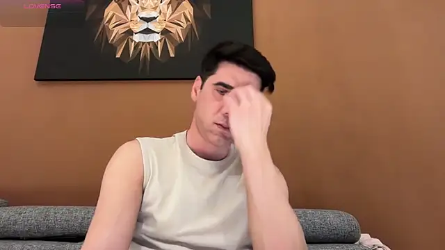 Snapshot of marcoo_x chatting on December 23, 2:09 am marcoo x online show from December 23, 2:09 am