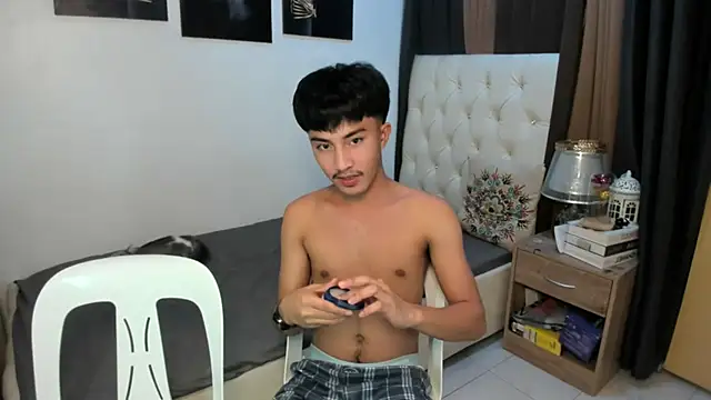 Urloverhardcock online show from November 25, 4:56 am