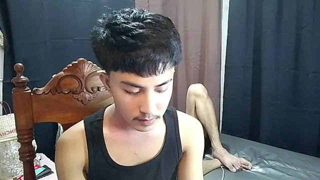 Snapshot of Urloverhardcock chatting on July 7, 3:05 pm Urloverhardcock online show from July 7, 3:05 pm