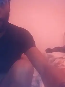 Snapshot of Blackhot97a chatting on February 4, 1:22 am Blackhot97a online show from February 4, 1:22 am