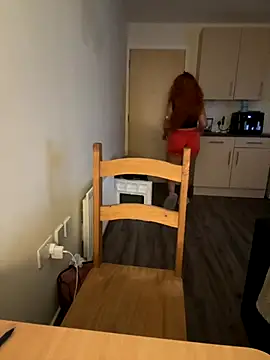 LillieMaee online show from November 6, 3:35 pm