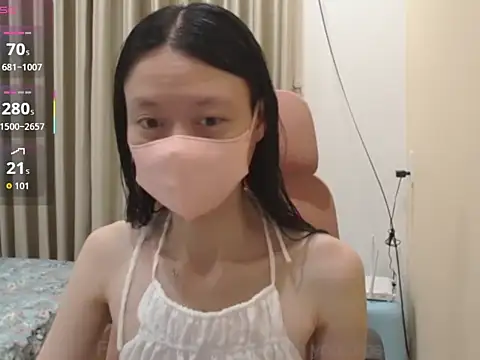 Snapshot of Lil-Cherries chatting on November 26, 11:22 am Lil-Cherries online show from November 26, 11:22 am