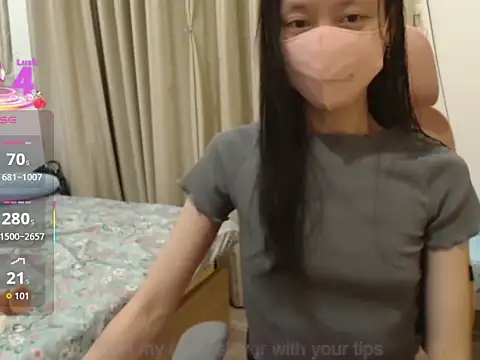 Snapshot of Lil-Cherries chatting on December 16, 11:37 am Lil-Cherries online show from December 16, 11:37 am