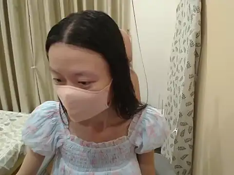 Lil-Cherries online show from July 9, 2:54 pm