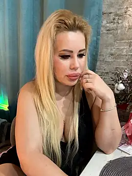 Snapshot of MonnyStef chatting on January 16, 11:47 am MonnyStef online show from January 16, 11:47 am