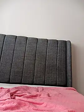 Snapshot of _NATURA_ chatting on December 19, 7:48 am NATURA online show from December 19, 7:48 am