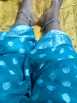 Snapshot of Rathi_telugu_couple chatting on May 4, 3:02 am Rathi telugu couple online show from May 4, 3:02 am