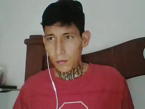 Snapshot of David_Power chatting on February 16, 1:24 am David Power online show from February 16, 1:24 am