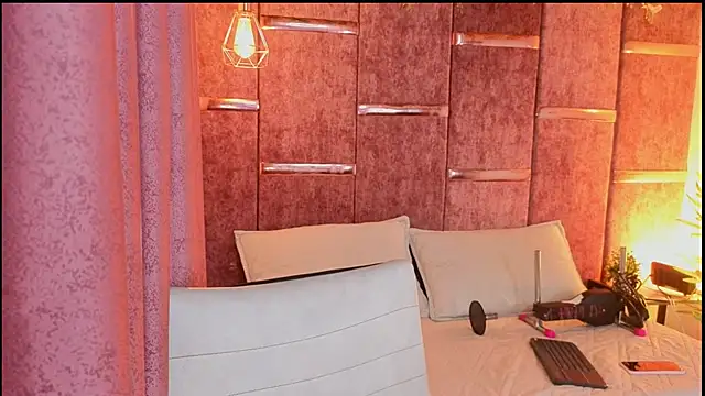 AuroraLanee  online show from February 11, 7:41 pm