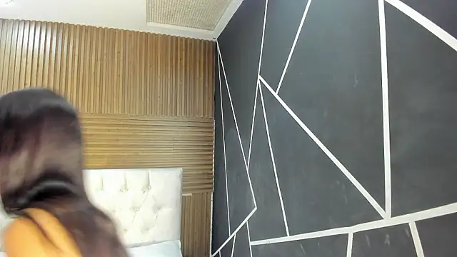 ZarinaWynne online show from March 24, 1:16 pm