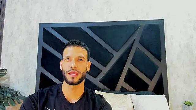 Snapshot of Jacob_Benelli chatting on August 1, 12:10 am Jacob Benelli online show from August 1, 12:10 am