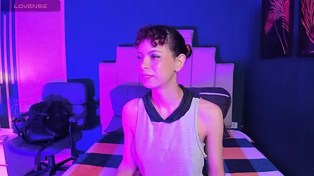 AliceMadnes online show from February 18, 12:23 pm