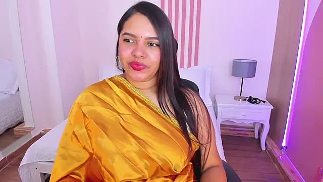 Snapshot of _Krishaa chatting on November 12, 2:17 pm Krishaa online show from November 12, 2:17 pm