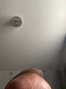 Snapshot of Kriss8411 chatting on March 31, 8:04 am Kriss8411 online show from March 31, 8:04 am