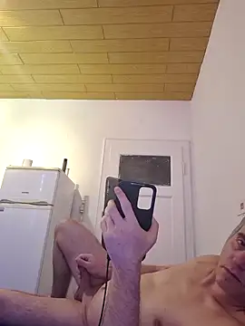 Snapshot of TirelessLot3 chatting on May 6, 9:53 pm TirelessLot3 online show from May 6, 9:53 pm