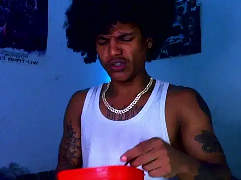 Snapshot of Arthur_1126 chatting on March 2, 1:07 pm Arthur 1126 online show from March 2, 1:07 pm