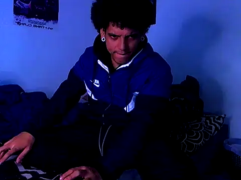 Snapshot of Arthur_1126 chatting on April 6, 3:57 pm Arthur 1126 online show from April 6, 3:57 pm