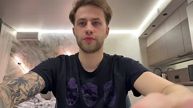 dominantrodri online show from May 4, 9:33 pm
