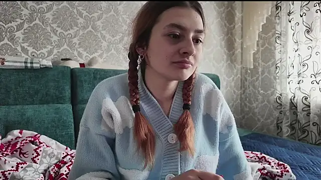 SweetLiaison online show from March 9, 5:00 am