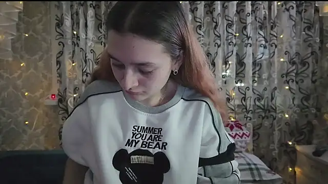 SweetLiaison online show from March 12, 5:19 pm