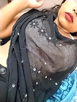 Sexy Divya   online show from May 8, 1:49 pm