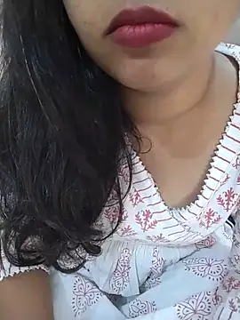 Sexy Divya   online show from May 13, 6:44 am