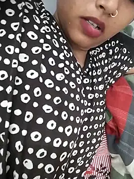 Snapshot of Sexy_Divya__ chatting on July 25, 3:48 am Sexy Divya online show from July 25, 3:48 am