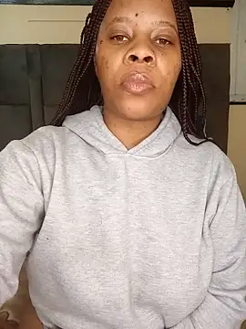 Emmylove-xr25 online show from May 26, 6:20 am