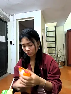 Lynly k2 online show from May 2, 12:54 pm