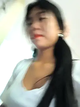 Lynly k2 online show from May 5, 1:24 am