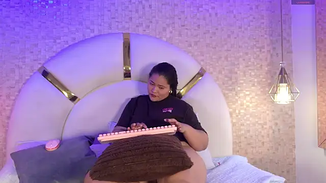 aria sm online show from November 16, 7:19 pm