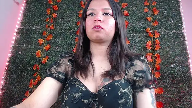 Snapshot of evybubbles chatting on March 22, 2:42 pm evybubbles online show from March 22, 2:42 pm