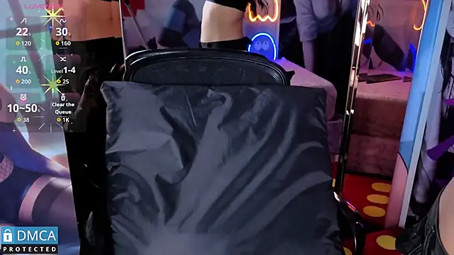 sofia sstonee  online show from December 3, 11:08 am