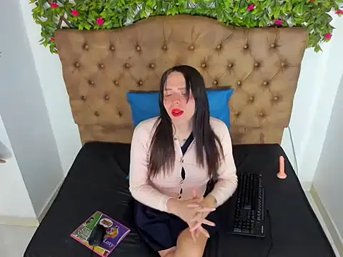 Snapshot of Sasha_Sexxx1 chatting on March 9, 8:35 pm Sasha Sexxx1 online show from March 9, 8:35 pm