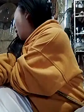 Yumiik2kk online show from November 26, 11:28 pm