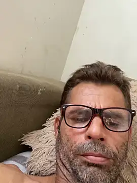 Snapshot of Santos229 chatting on February 15, 6:04 pm Santos229 online show from February 15, 6:04 pm