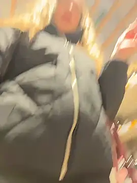 SashaCatt online show from March 8, 8:18 am