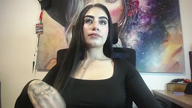 SCARLETT INK  online show from May 18, 4:18 am