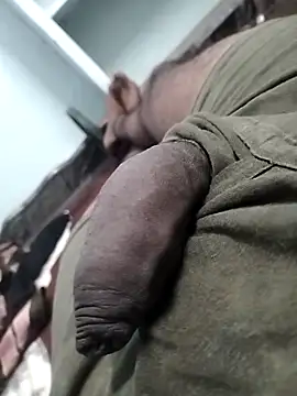 Snapshot of LEOMEGHA2026 chatting on November 25, 4:34 am LEOMEGHA2026 online show from November 25, 4:34 am