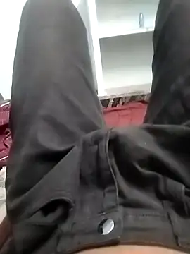 Snapshot of LEOMEGHA2026 chatting on January 11, 5:51 pm LEOMEGHA2026 online show from January 11, 5:51 pm