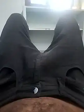 Snapshot of LEOMEGHA2026 chatting on February 10, 7:34 am LEOMEGHA2026 online show from February 10, 7:34 am