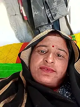 Quin love143 online show from February 6, 9:45 am