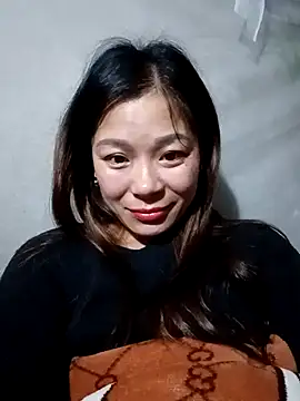 Lyla john online show from December 17, 1:17 pm